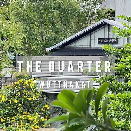 Апартаменти The Quarter Wutthakat Бангкок Екстер'єр фото