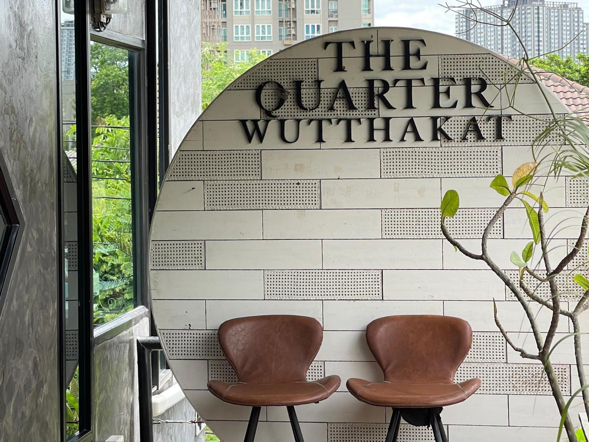 Апартаменти The Quarter Wutthakat Бангкок Екстер'єр фото